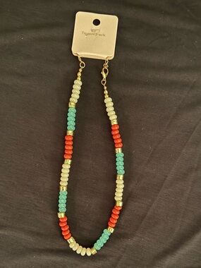 Treasure Jewels Coastal Spritz Necklace. NWT